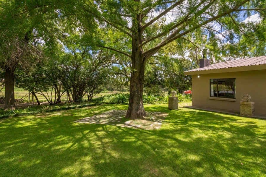 5 Bedroom Property for Sale in Kroonstad Rural Free State